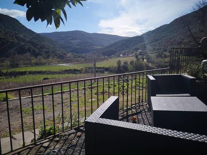 Location de vacances pour 12 personnes, avec Balcon et Terrasse ainsi que Jardin et Vue à Vieussan