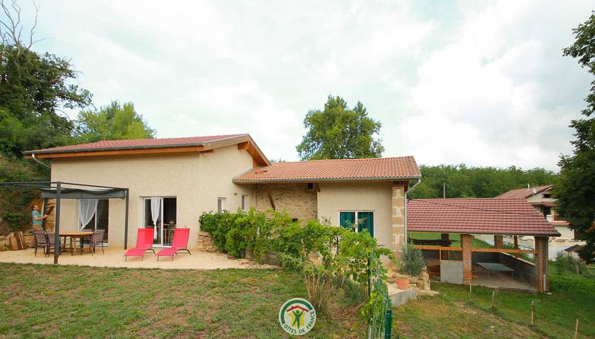 Gîte pour 6 personnes, avec jardin, animaux acceptés