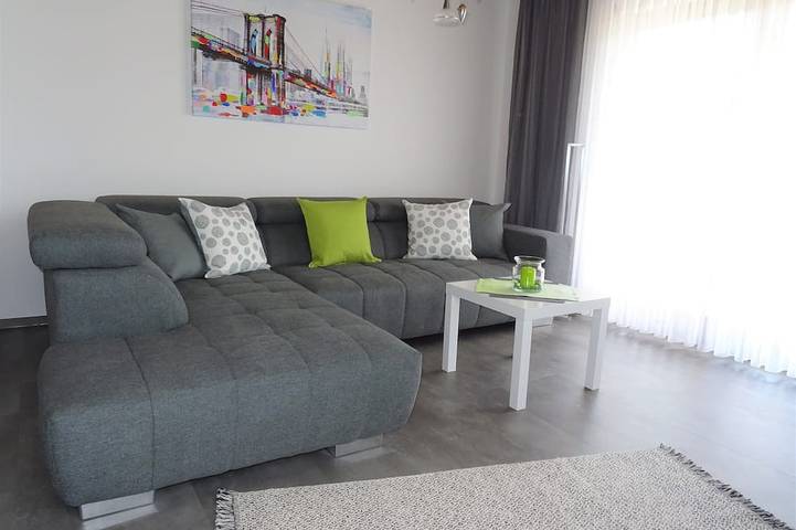 Ferienwohnung für 7 Personen, mit Terrasse und Garten - 1