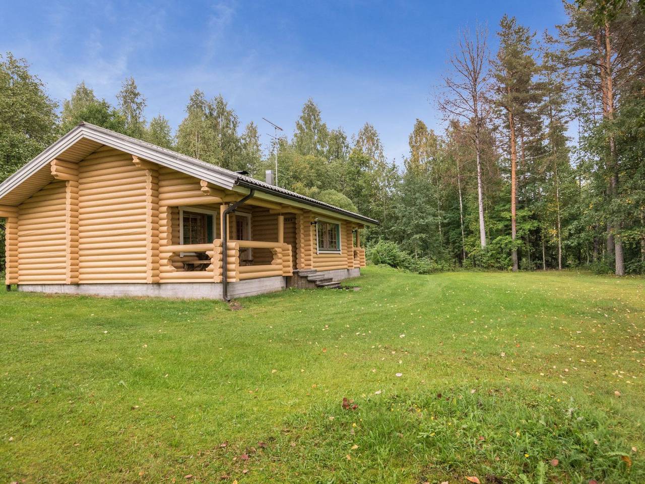 Uitonniemi, rummukkala in Heinävesi, Südsavo
