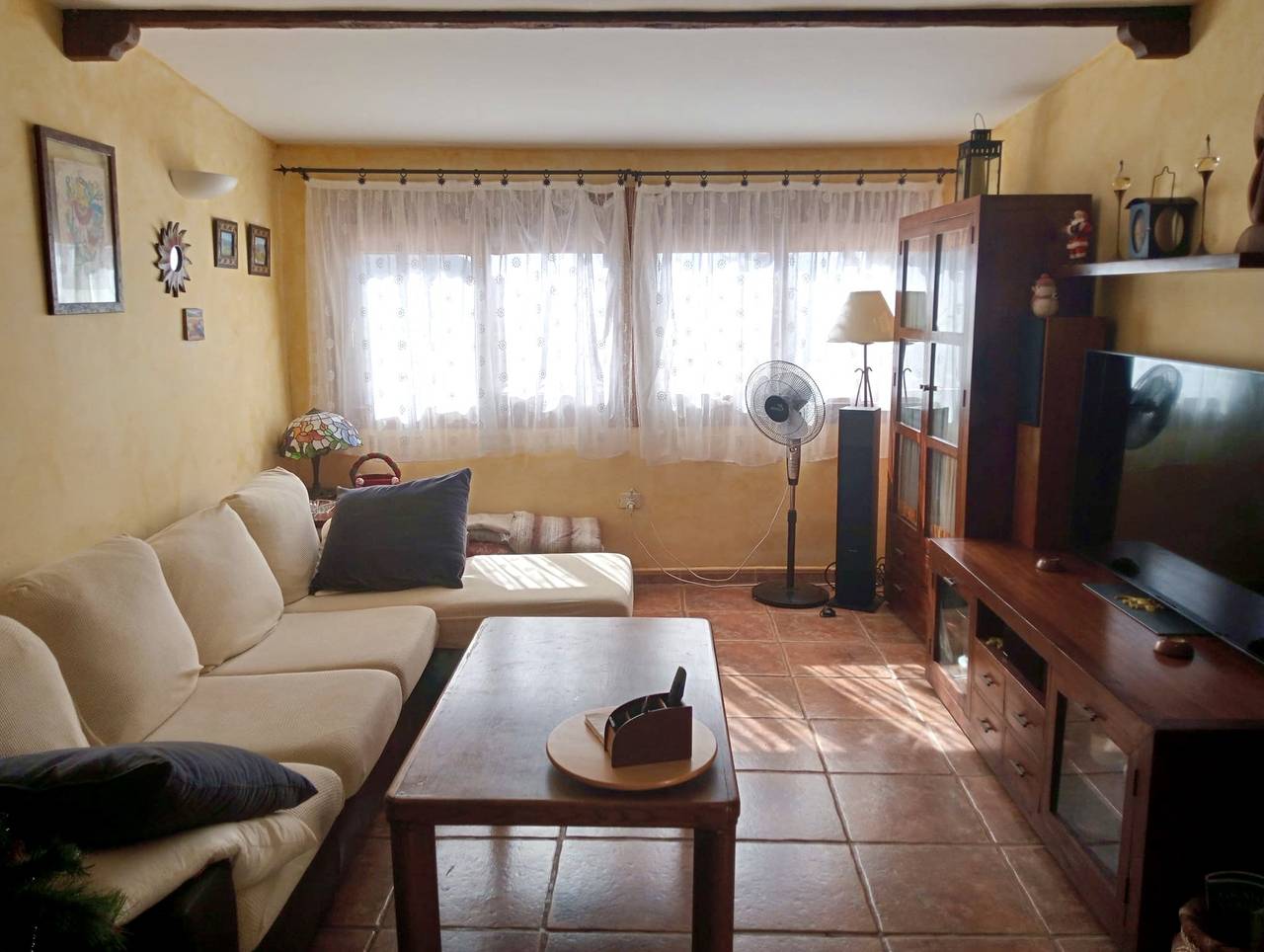 Maison de vacances « La Casuca » avec vue sur la montagne, piscine partagée et Wi-Fi in Chayofa, Arona