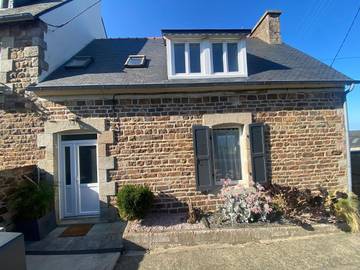 Location de vacances pour 5 personnes, avec vue ainsi que jardin et terrasse dans Loguivy de la Mer