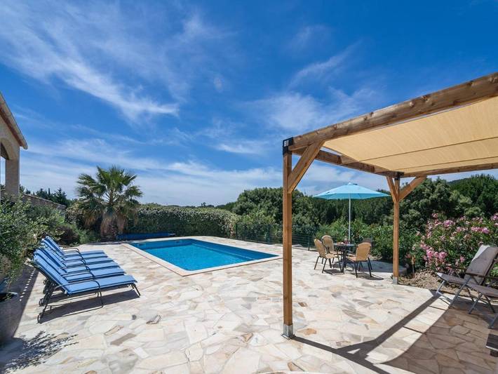 Location de vacances pour 6 personnes, avec Jacuzzi et Terrasse ainsi que Jardin et Piscine à Félines-Minervois - 2