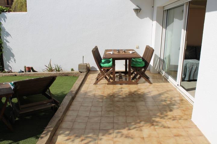 Location de vacances pour 8 personnes, avec terrasse et jardin dans San Juan De Palamos - 3