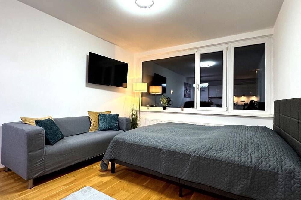 Ganze Wohnung, Wohnen am Fluss im City Apartment Linz Donaublick - Cafe & Wlan, Self-checkin in Linz, Linz-Wels