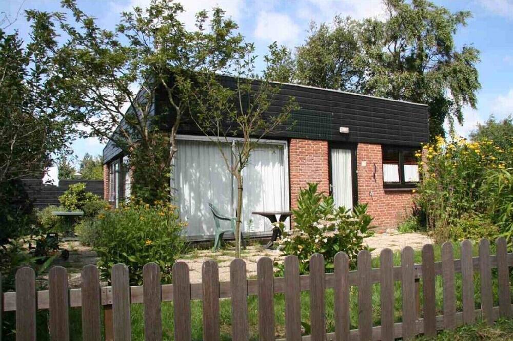 Freistehendes Ferienhaus mit Garten in grüner und sonniger Lage (bis 4 Pers.) in Noordwijkerhout, Niederländische Nordsee