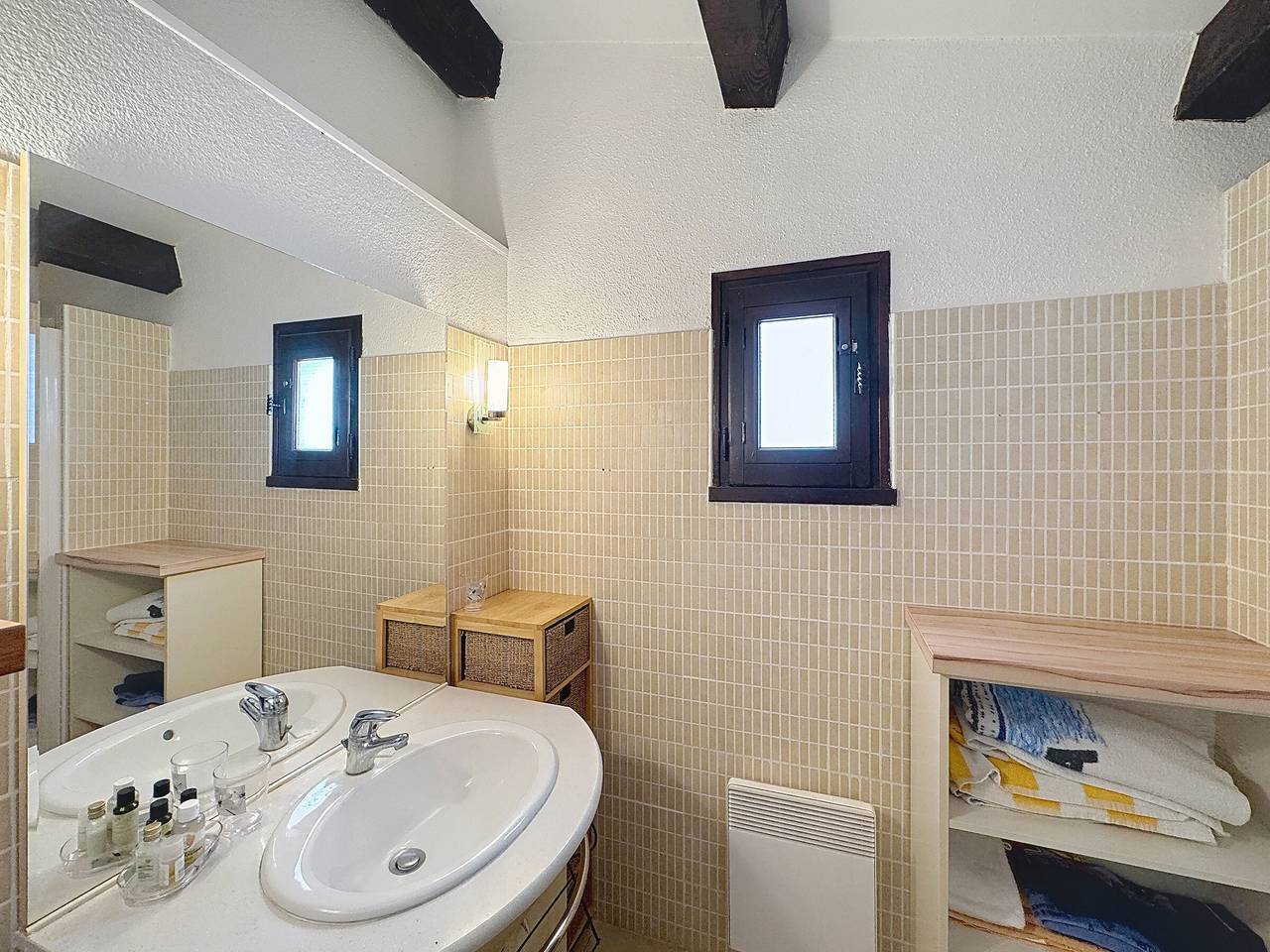 Ganzes Studio, Studio mit Balkon und Parkplatz, in Strandnähe in Saintes-Maries-de-la-Mer, Arles und Umgebung