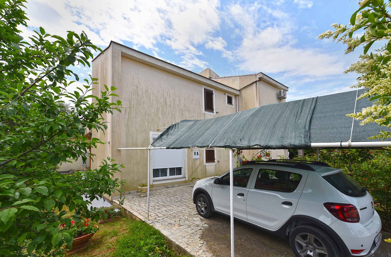 Ganze Ferienwohnung, Ferienwohnung mit Klimaanlage und Terrasse  in Banjole, Südküste Istrien