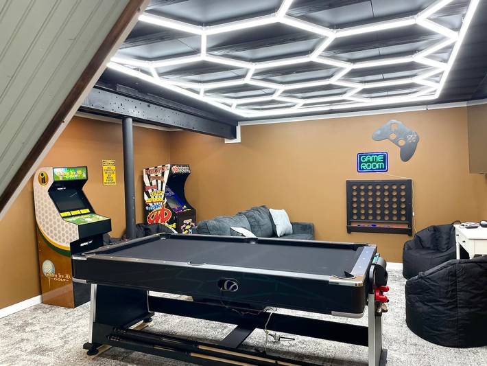 Vacation house for 16 people, with pool and terrace in Indiana