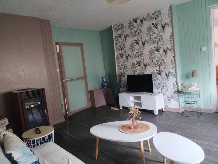 Location de vacances pour 3 personnes, avec jardin à Lesmont - 4