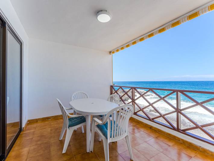 Gîte pour 4 personnes, avec terrasse et jardin ainsi que bassin pour enfant et vue à Santiago del Teide - 2