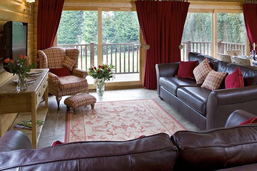 Ganze Wohnung, Lodge-Eigenes Badezimmer-Set in Riverside Gardens in Elsfield, Oxfordshire