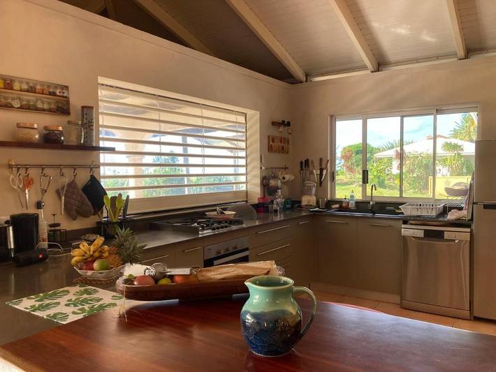 Chambre d’hôte pour 2 personnes, avec vue ainsi que jardin et terrasse dans Uturoa - 4