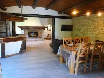 Location de vacances pour 6 personnes, avec terrasse et vue à Saint-Jean-de-Ceyrargues