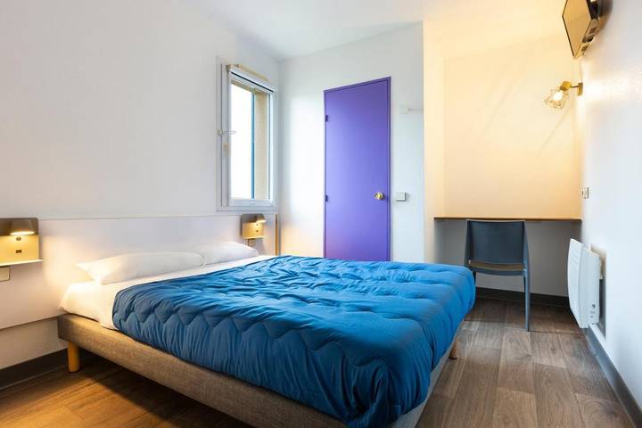 Hôtel pour 2 personnes, avec Terrasse à Saran