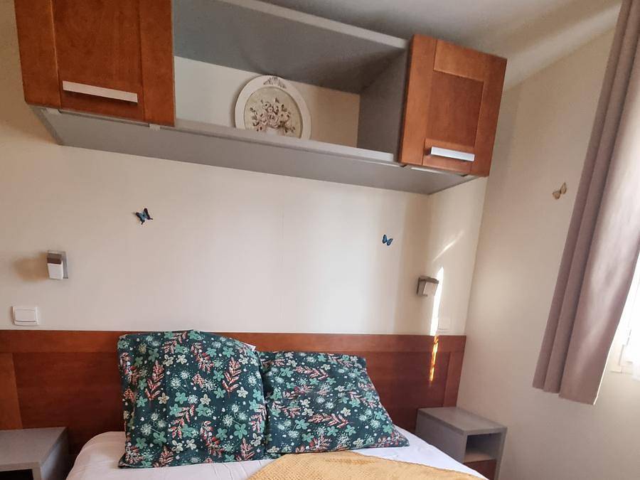 Camping La Garenne - Mobilheim 4 personen - 05 Résidence le framboisier 32M2, überdachte Terrasse, Fernseher + Geschirrspüler 1/4 Pers. in Peyrignac, Périgord Noir