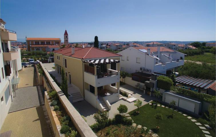 Gîte pour 4 personnes, avec terrasse à Ville de Zadar - 4