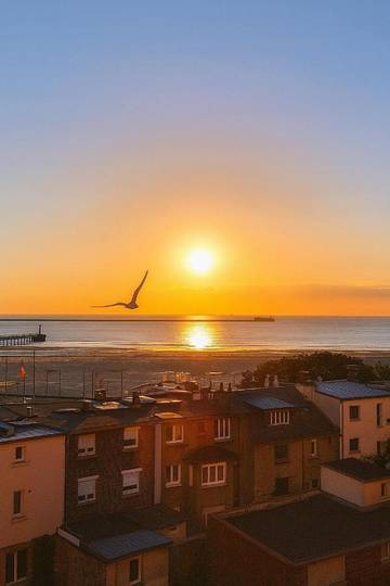 Gîte pour 3 personnes, avec terrasse et vue dans Nausicaá Centre National de la Mer