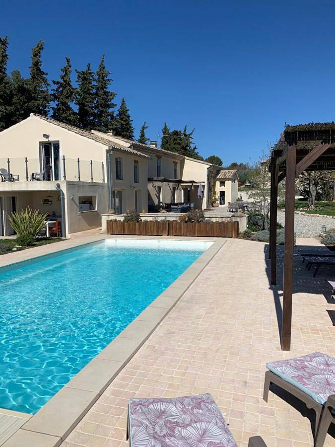 Location de vacances pour 10 personnes, avec jacuzzi ainsi que jardin et piscine à Mirabel-aux-Baronnies - 2