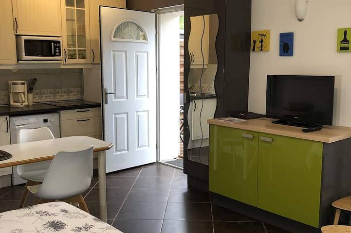 Ganze Wohnung, Studio mit eigenem Parkplatz Thonon Zentrum, ganz in der Nähe Thermes in Thonon-les-Bains, Thonon-les-Bains und Umgebung