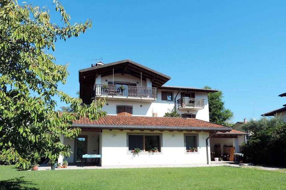 Ganze Wohnung, Schöne Wohnung für 5 Personen mit  W-Lan, Klimaanlage, Tv, Balkon und Parkplatz in Cividale del Friuli, Udine Provinz