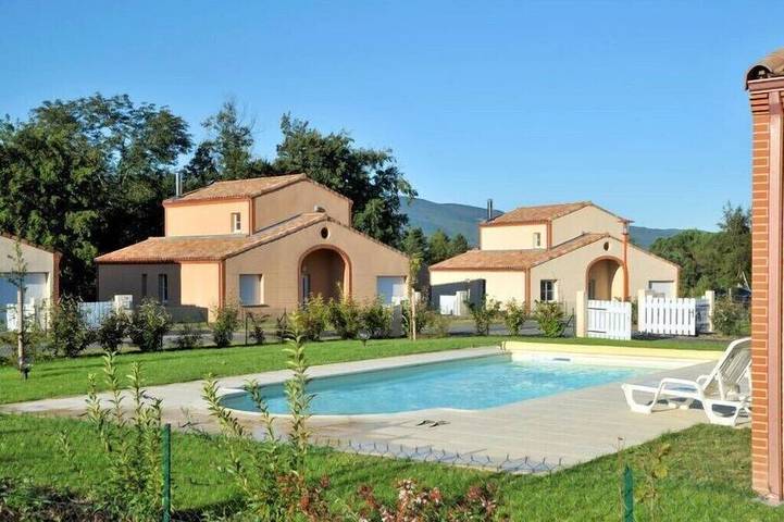 Location de vacances pour 10 personnes, avec jardin et terrasse, animaux acceptés dans Golf de Mazamet - 4
