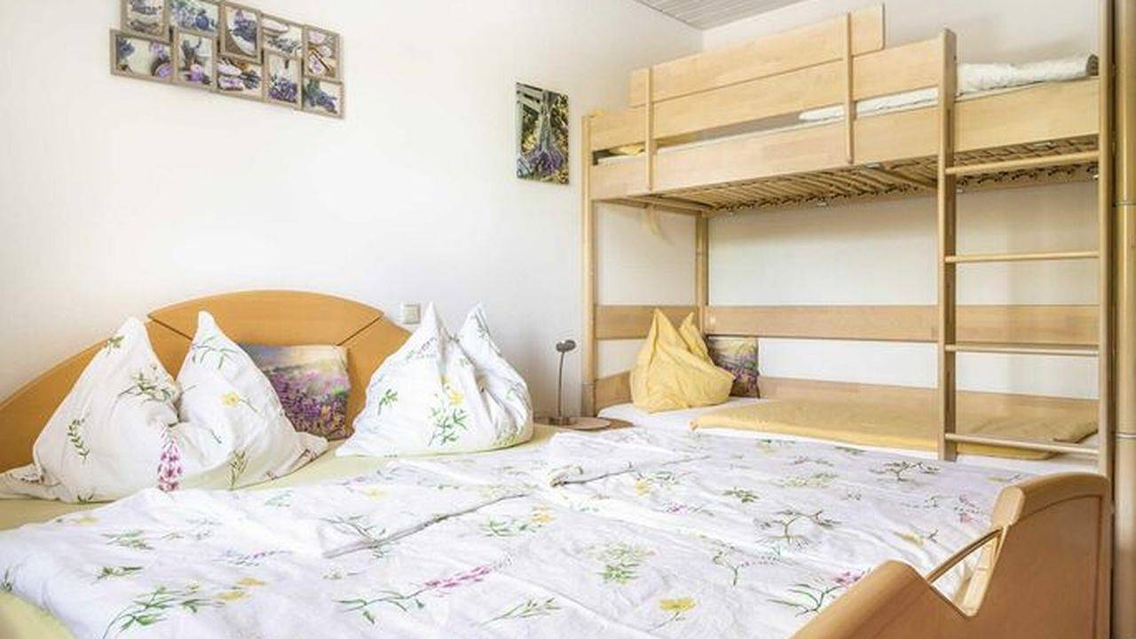 Ganze Ferienwohnung, Ferienwohnung für 6 Personen (100 m²) in Henndorf am Wallersee in Henndorf am Wallersee, Salzburger Seenland
