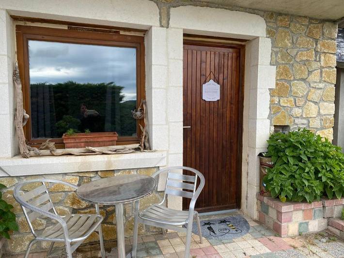 Maison de campagne pour 2 personnes, avec terrasse et piscine à Alba-la-Romaine - 4