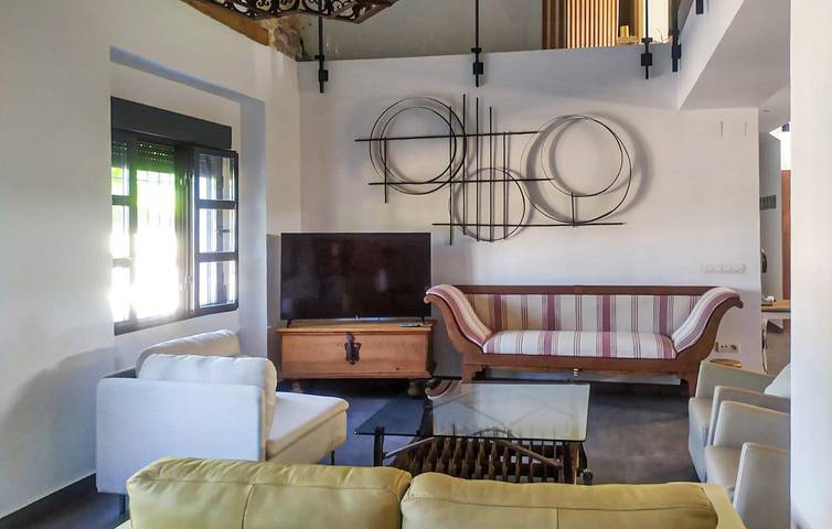 Acogedor apartamento de 2 dormitorios con piscina y terraza, a 1 km de Ermita Nueva in Ermita Nueva, Alcalá la Real