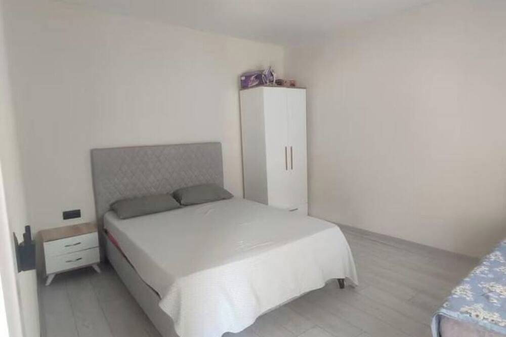 Cozy 2-bedroom house in peaceful Karaburun with Ac in Turkish Aegean