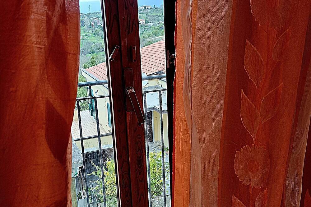 Entire apartment, Romantica Dimora nel Centro Storico a Pochi km Dalla Reggia di Caserta in Caiazzo, Caserta Province