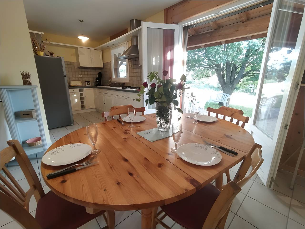 Chalet con terrazza privata, giardino esclusivo e Wi-Fi in Tence, Alta Loira