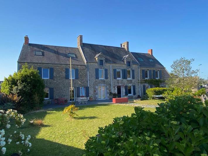 Chambre d’hôte pour 2 personnes, avec Jacuzzi ainsi que Terrasse et Jardin