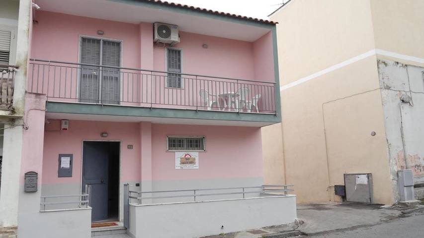 Chambre d’hôte pour 3 personnes, avec Balcon et Terrasse ainsi que Jardin et Vue à Trecase