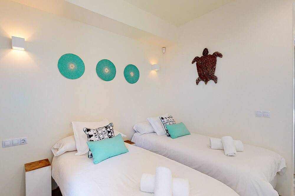 Villa Algarrobos in S'Argamassa, Coast of Ibiza