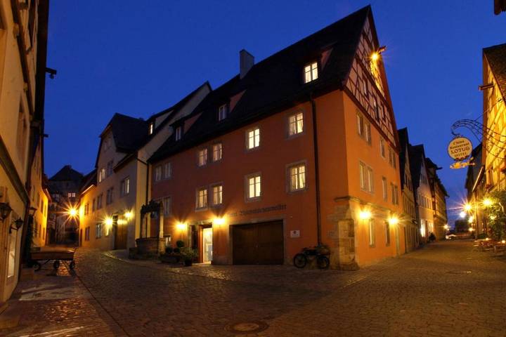 Hotel für 3 Personen, mit Sauna und Garten sowie Ausblick in Altstadt von Rothenburg ob der Tauber - 2