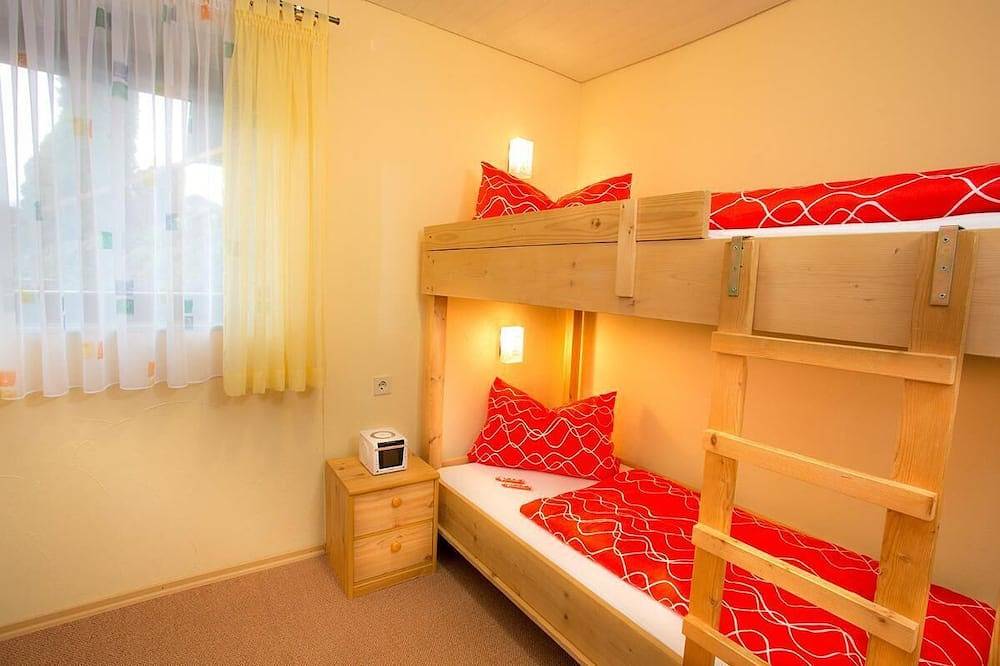 Apartamento inteiro, Comfortable vacation apartment with 2 separate bedrooms for up to 4 people in Bischofsmais, Baviera Oriental