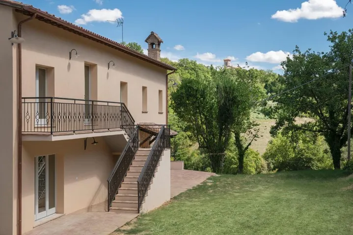 Casa de vacaciones para 3 personas, con terraza además de jardín y vistas - 1