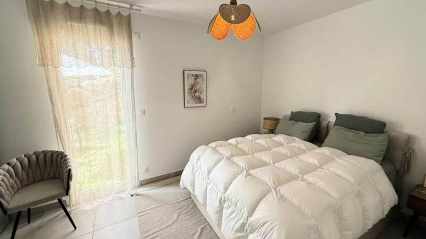 Gîte pour 3 personnes, avec piscine et jardin à Valbonne - 4