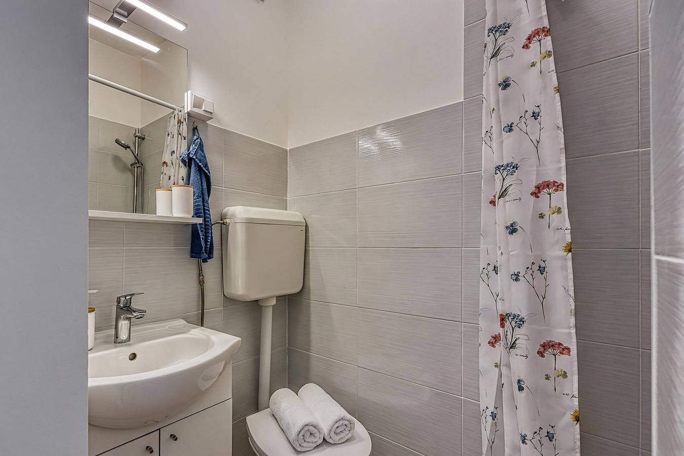 Lasta 15 Lošinj Town Single Room in Mali Lošinj, Lošinj