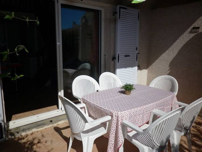 Appartement de vacances pour 6 personnes, avec piscine et jardin - 1