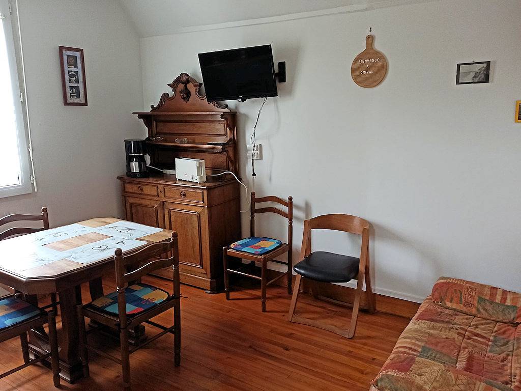 Appartement entier, 14.2 *Appt 2ème étage - Villa Joyeuse 2* face mer- parking privé in Ault, Région d'Abbeville