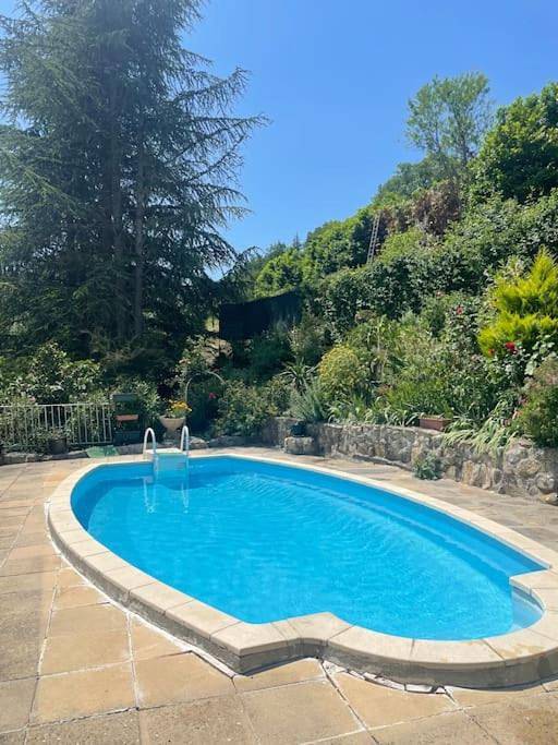 Location de vacances pour 6 personnes, avec Balcon et Terrasse ainsi que Jardin et Piscine à Saint-Andéol-de-Berg - 3