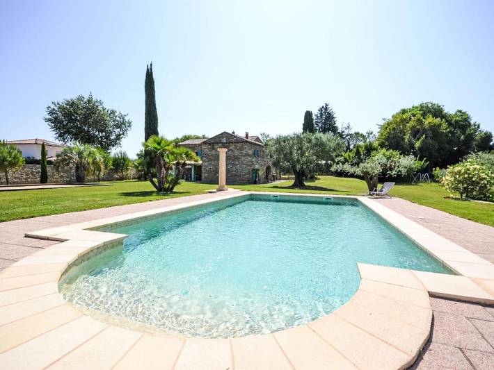 Location de vacances pour 7 personnes, avec piscine et terrasse à Mons (Gard) - 2