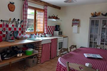 Agriturismo pour 5 personnes, avec jardin à Quetteville