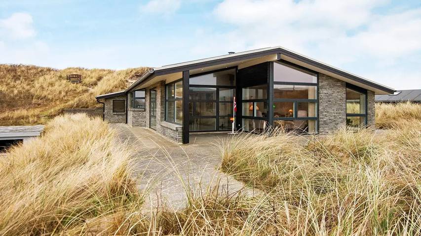 Ferienhaus für 7 Personen, mit Whirlpool und Terrasse sowie Sauna, mit Haustier in Henne Strand