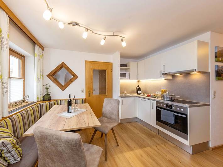 Ferienhaus für 4 Personen, mit Garten und Terrasse in Leogang