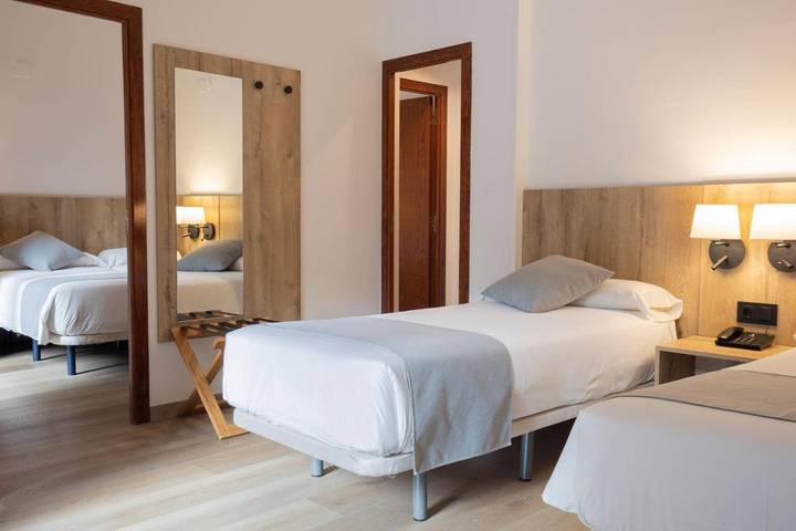 Hôtel pour 3 personnes, avec terrasse à Andorre-la-Vieille - 3