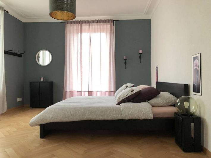 Gîte pour 6 personnes, avec Balcon ainsi que Terrasse et Vue à Le Locle