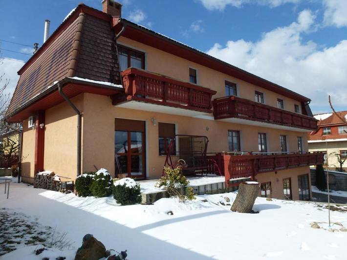 Location de vacances pour 3 personnes, avec vue et terrasse, animaux acceptés dans Pilisvorosvar - 3